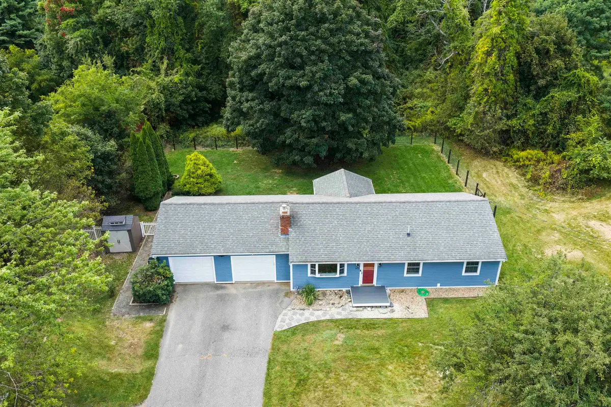 1 Hickory Lane, Kensington, NH 03833 - #1