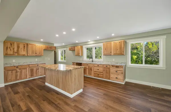 12 Lacourse Street, Plymouth, NH 03264