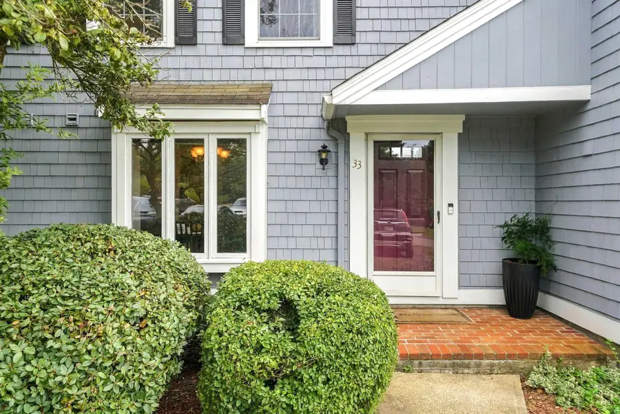 33 Meadowview Circle #16, Nashua, NH 03062 - #2