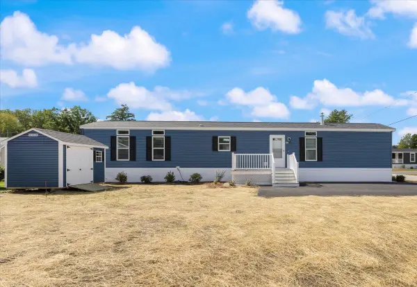 29 Lowell Road #25, Salem, NH 03079