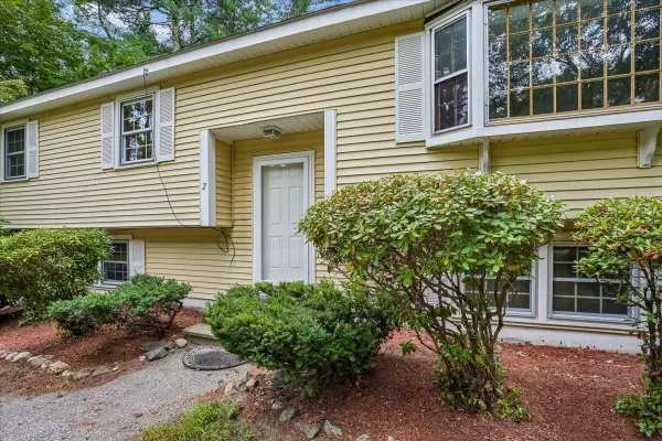 2 Nightingale Lane, Litchfield, NH 03052