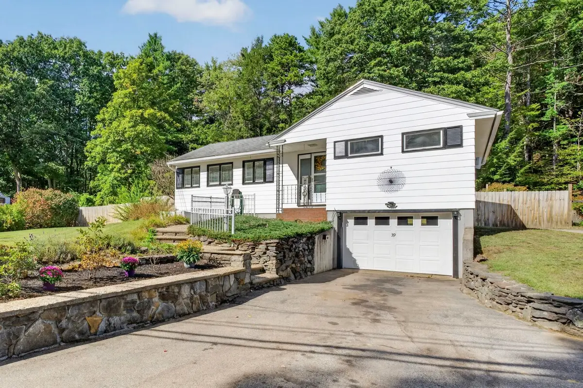 39 Oak Street, Rochester, NH 03839 - #1