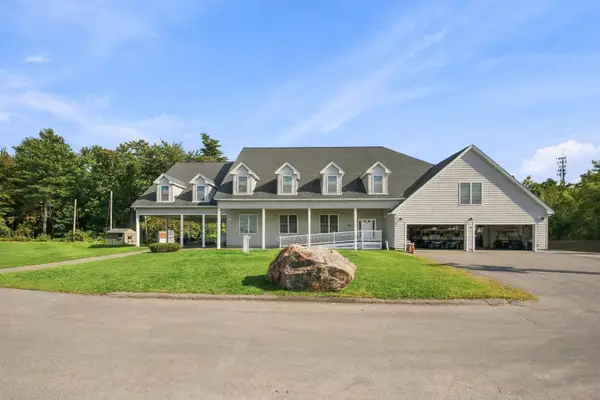 10 Diamond Oaks Boulevard, Kingston, NH 03848