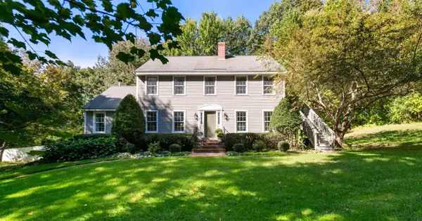 45 Corinthian Drive, Salem, NH 03079
