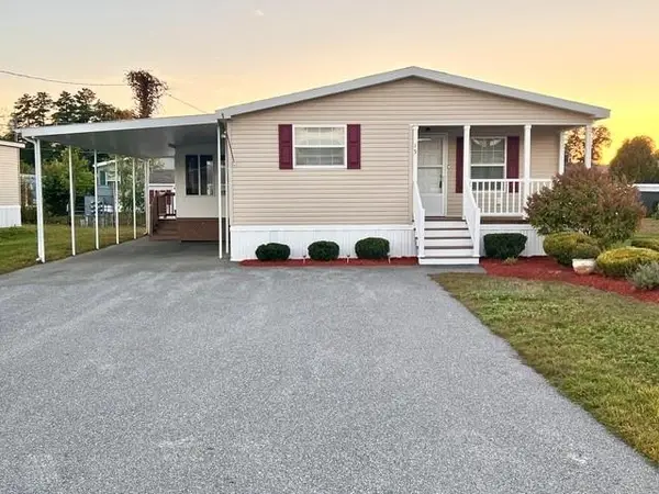 15 Hagop Road, Salem, NH 03079