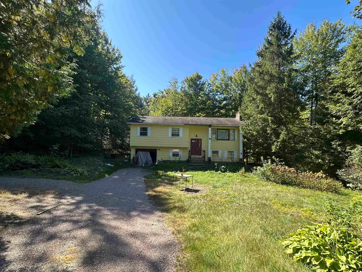 15 Oakwood Lane, Essex, VT 05452 - #1