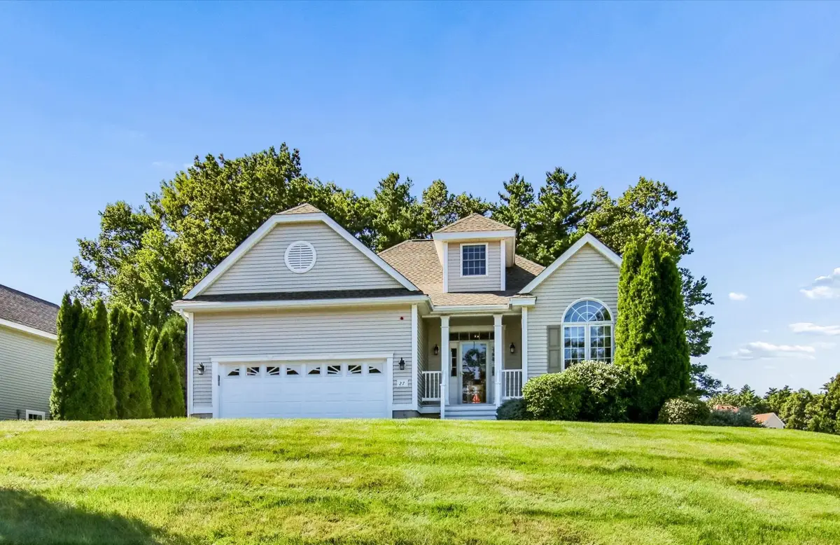 27 Saint Andrews Way, Londonderry, NH 03053 - #1