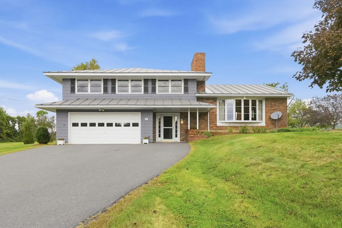 277 Benton Rd Road, North Haverhill, NH 03774 - #1