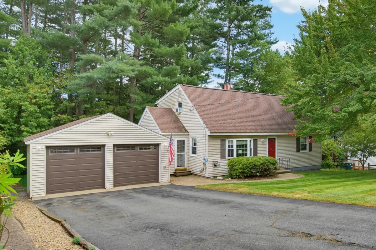 33 Belmont Drive, Merrimack, NH 03054 - #1