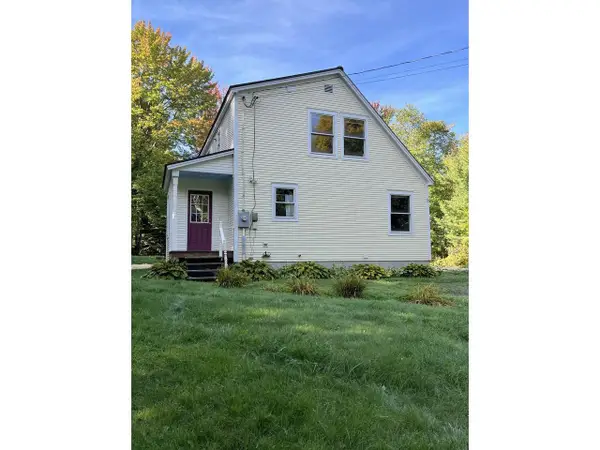 32 Pine Street, Warren, VT 05674