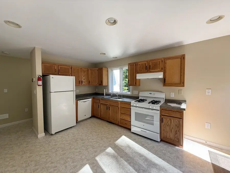 32 Pine Street, Warren, VT 05674 - #3
