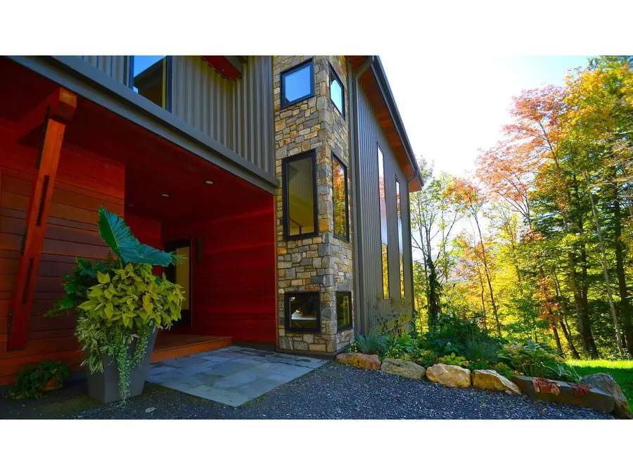 66 Valley House View, Warren, VT 05674 - #3