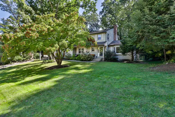 14 Birch Hill Drive, Nashua, NH 03063