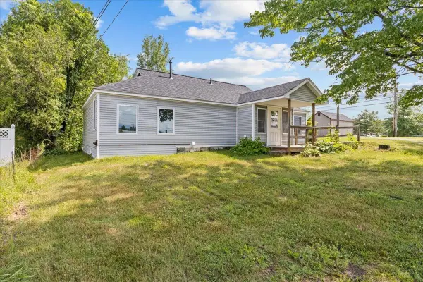 32 Goodell Avenue, Morristown, VT 05661