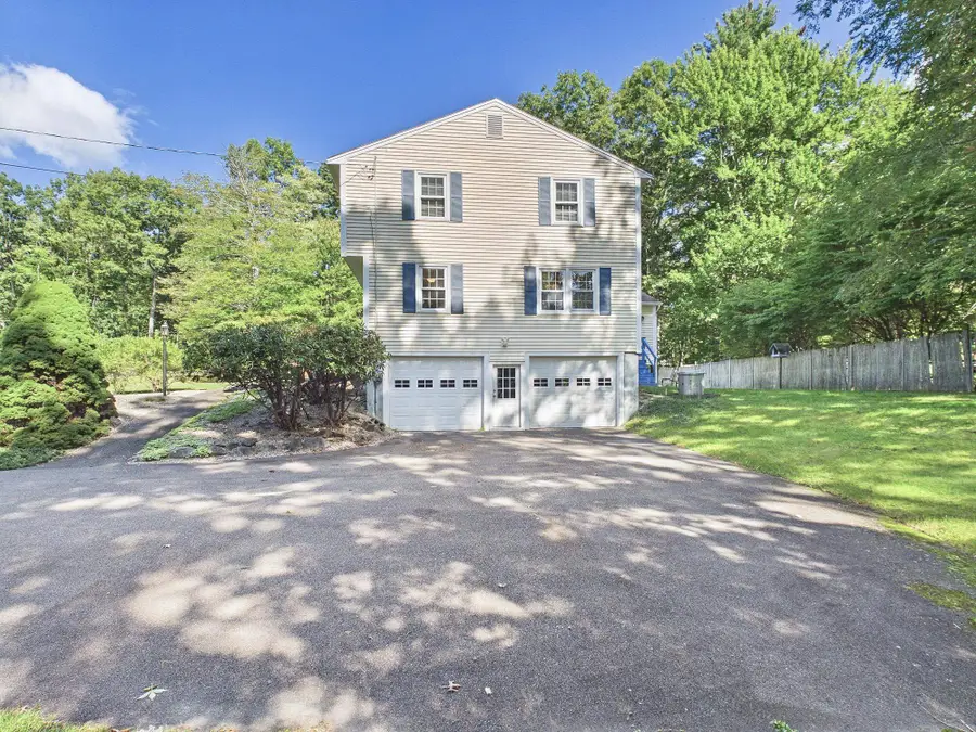 2 Opal Road, Derry, NH 03833-6220 - #3