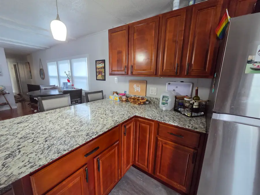 59 Avenue B Avenue, Burlington, VT 05408 - #3