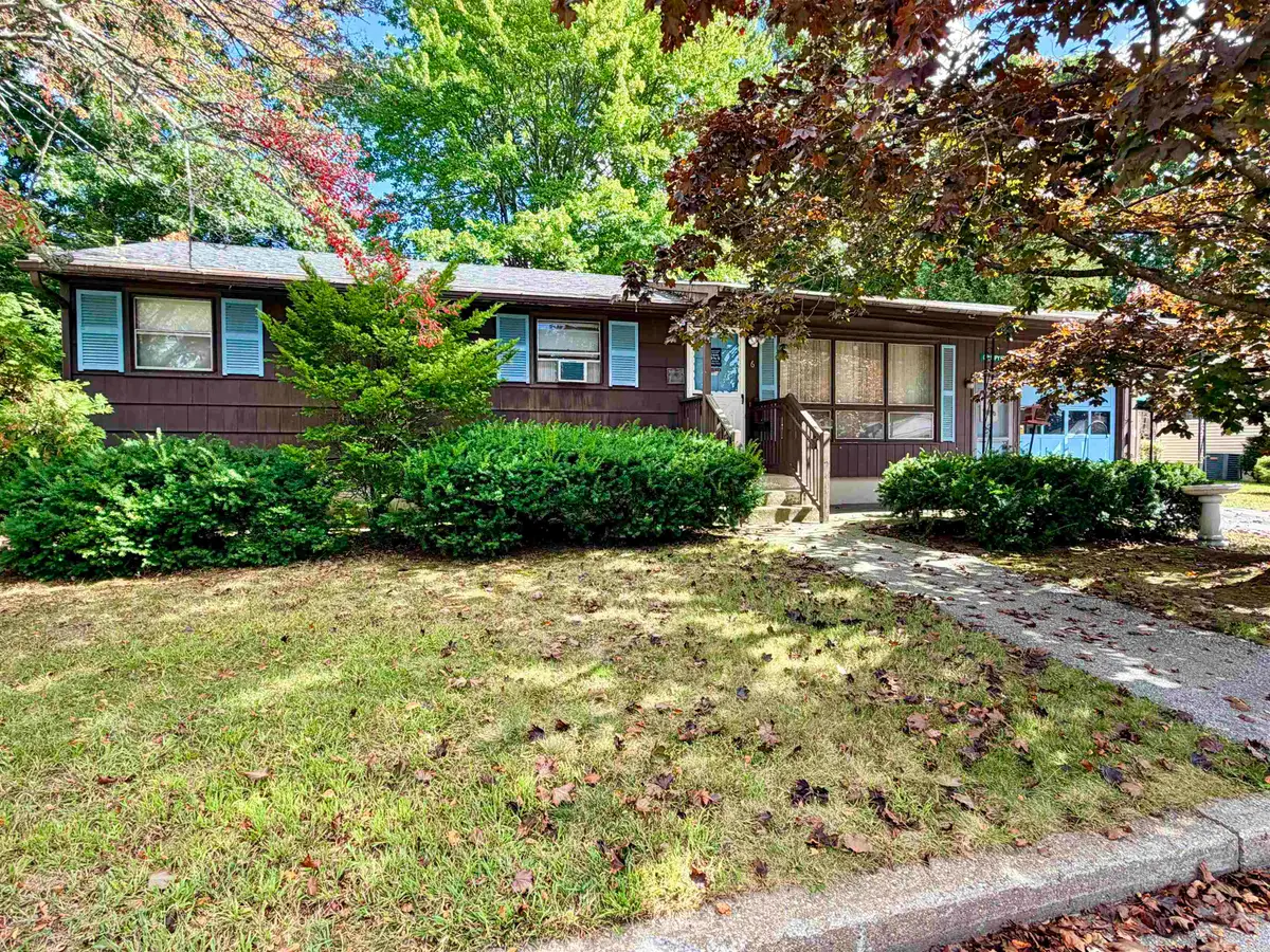 6 Alexander Drive, Manchester, NH 03109 - #1