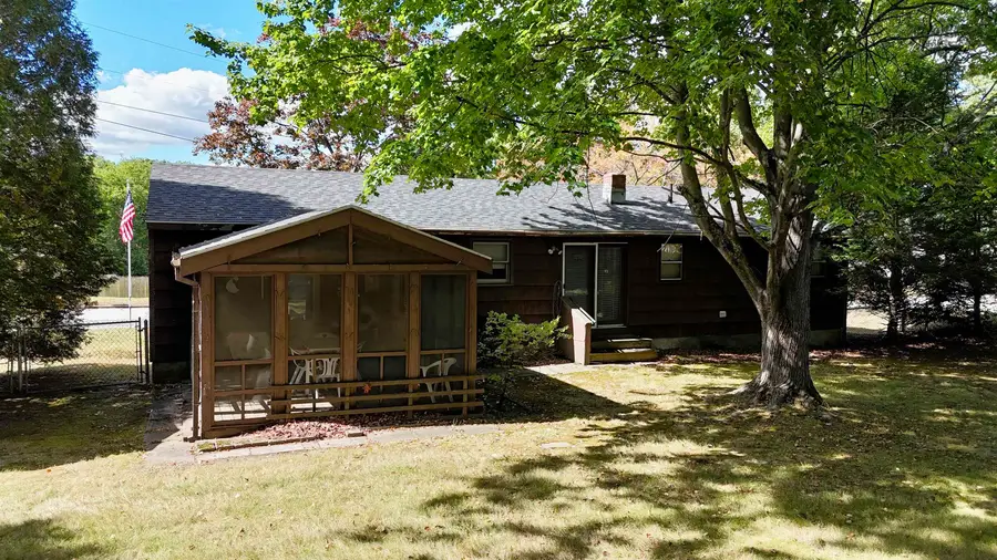 6 Alexander Drive, Manchester, NH 03109 - #3