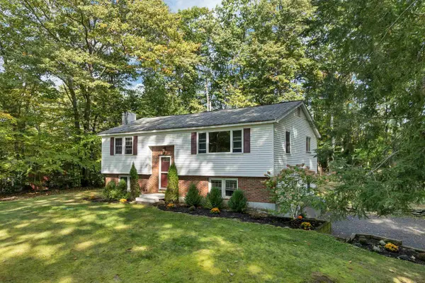 9 Epping Woods Road, Epping, NH 03042