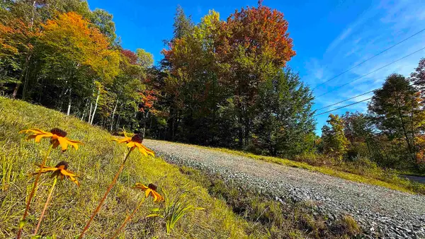 626 Beach Road, Elmore, VT 05657