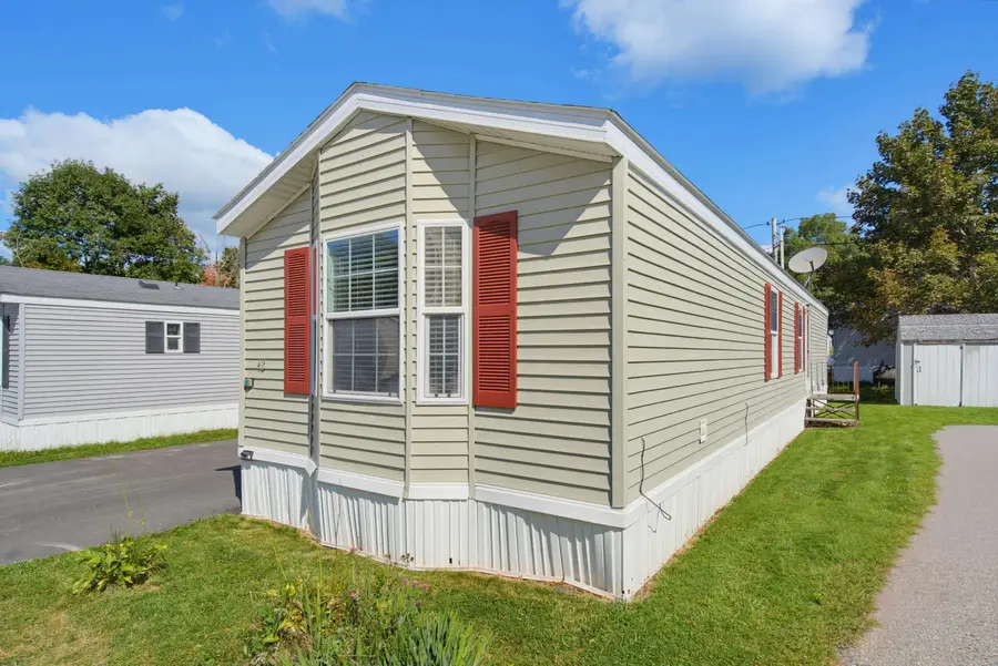42 Columbia Drive, Newmarket, NH 03857 - #2