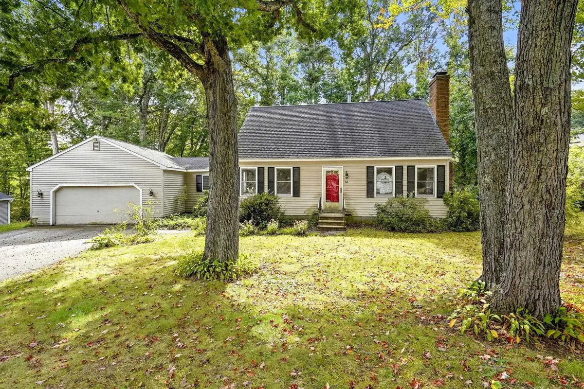 42 Taschereau Boulevard, Nashua, NH 03062 - #1