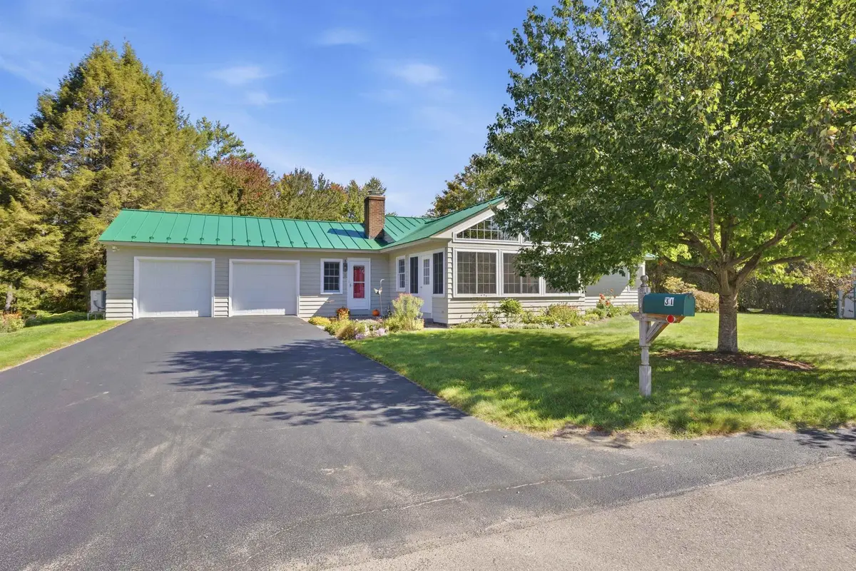 31 Sawyer Lane, New London, NH 03257 - #1