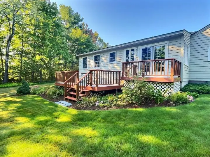 31 Sawyer Lane, New London, NH 03257 - #3