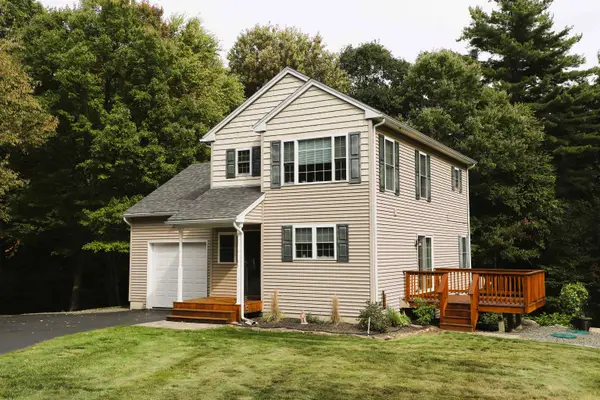 37 Poplar Lane, Vernon, VT 05354