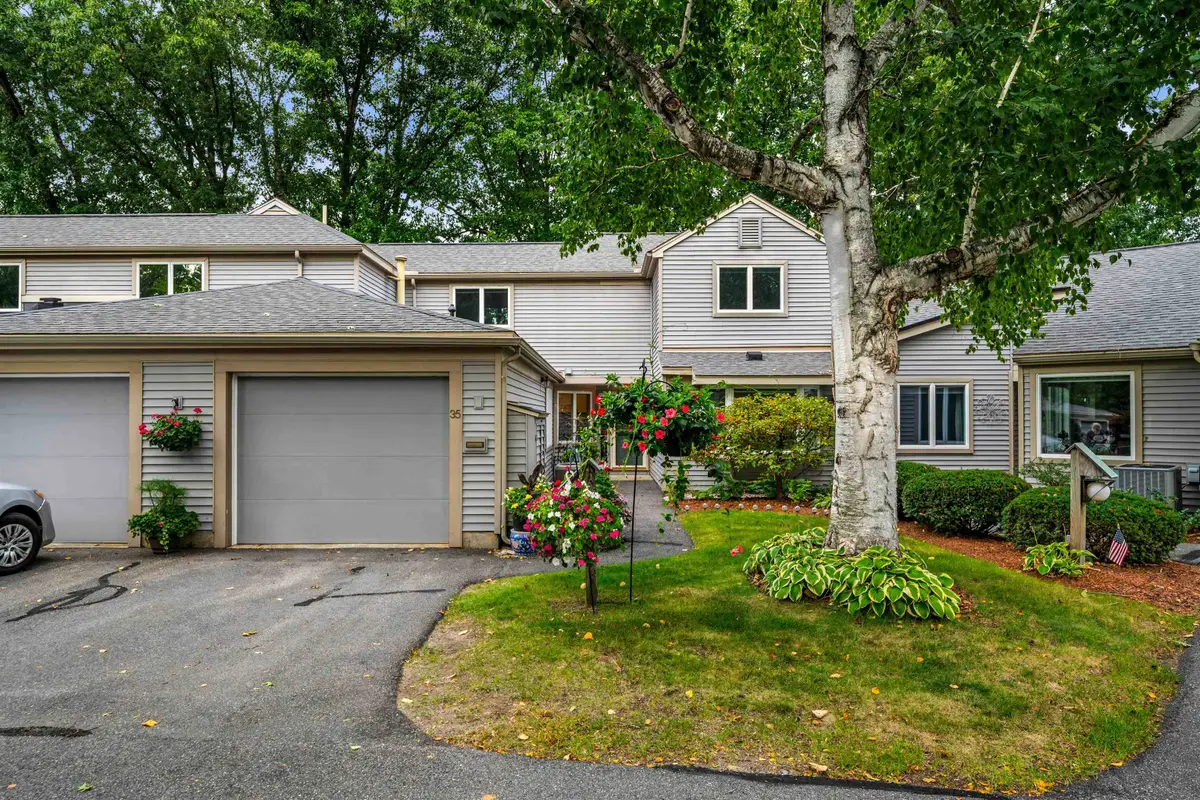 35 Walden Pond Drive, Nashua, NH 03064-2877 - #1