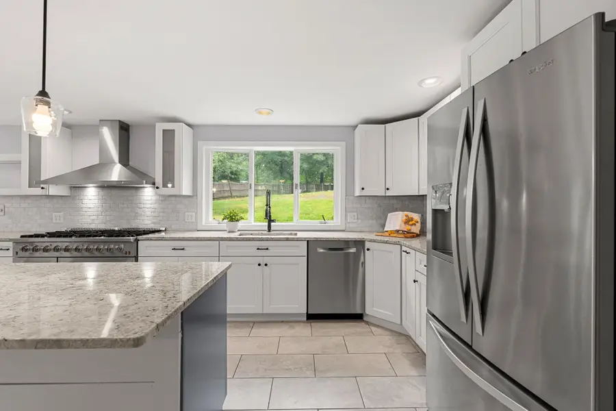 23 Brook Drive, Hudson, NH 03051 - #3