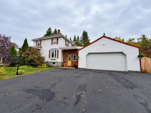 1800 Hutchins Street, Berlin, NH 03570