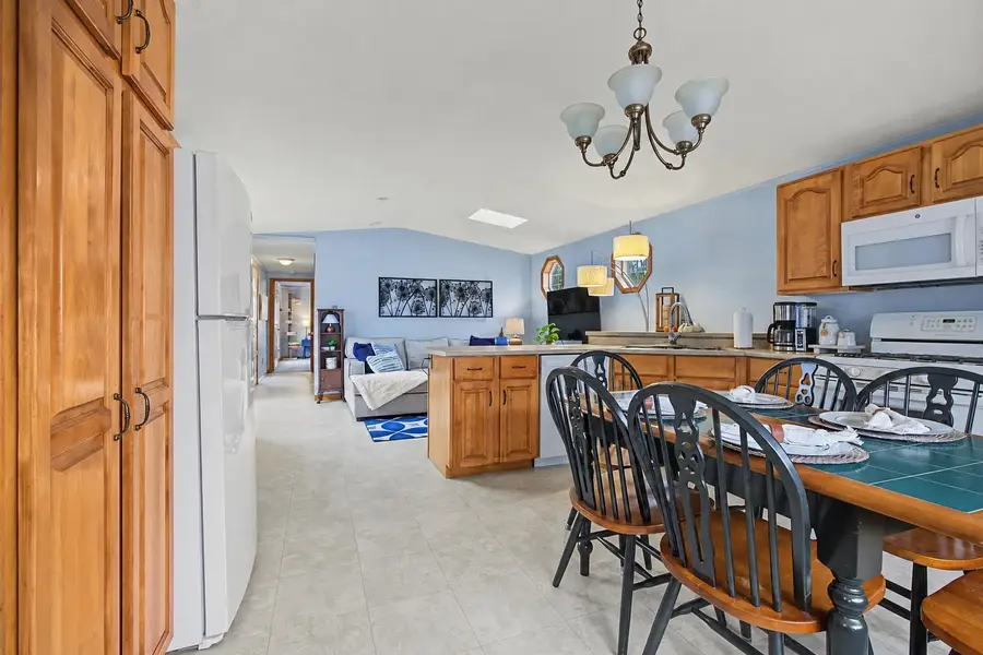 1 Friendship Drive, Salem, NH 03079 - #2