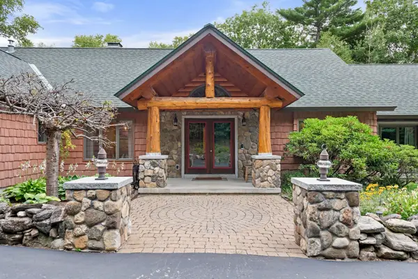 33 Indian Point Road, Hebron, NH 03241