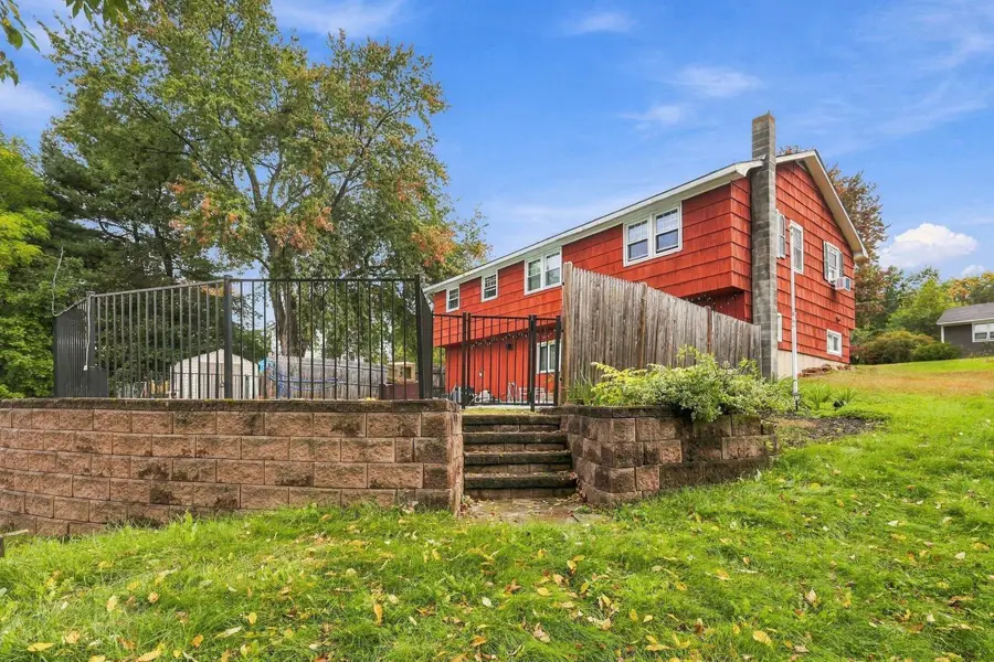 382 Perley Avenue, Pembroke, NH 03275 - #2
