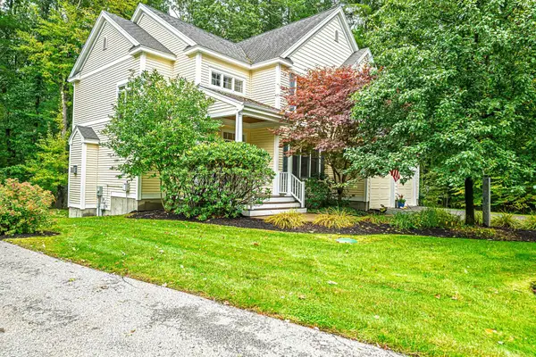 7 Drumlin Road, Stratham, NH 03885