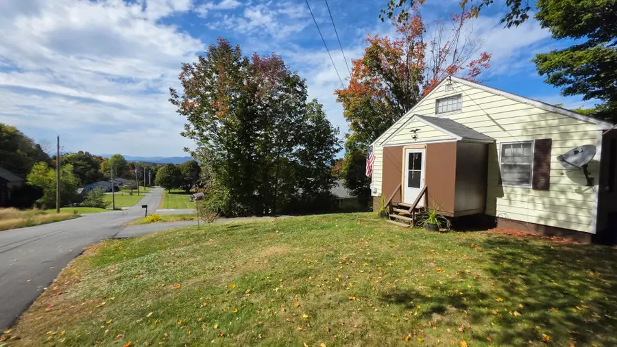 281 Sunset Terrace, Derby Line, VT 05830 - #2