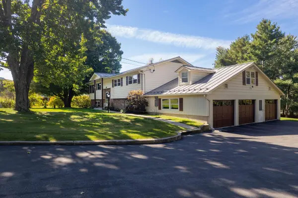 397 Sunset Drive, Rutland Town, VT 05701