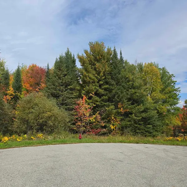 42 Sunrise Drive #8, Whitefield, NH 03598