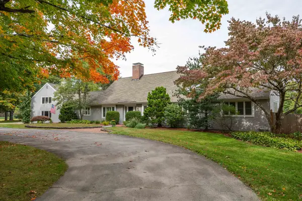 64 Richardson Road, Hollis, NH 03049