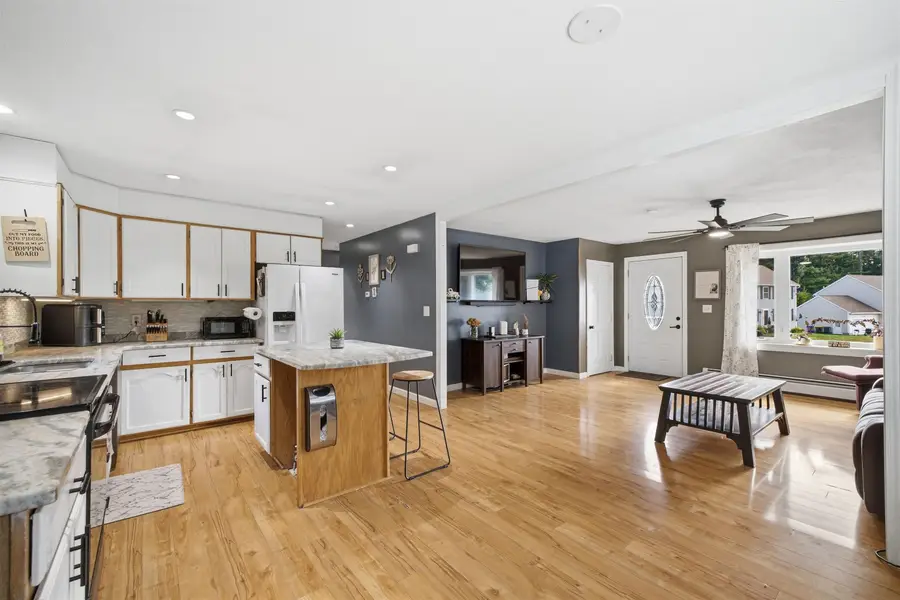 38 Eayers Pond Road, Hudson, NH 03051 - #2