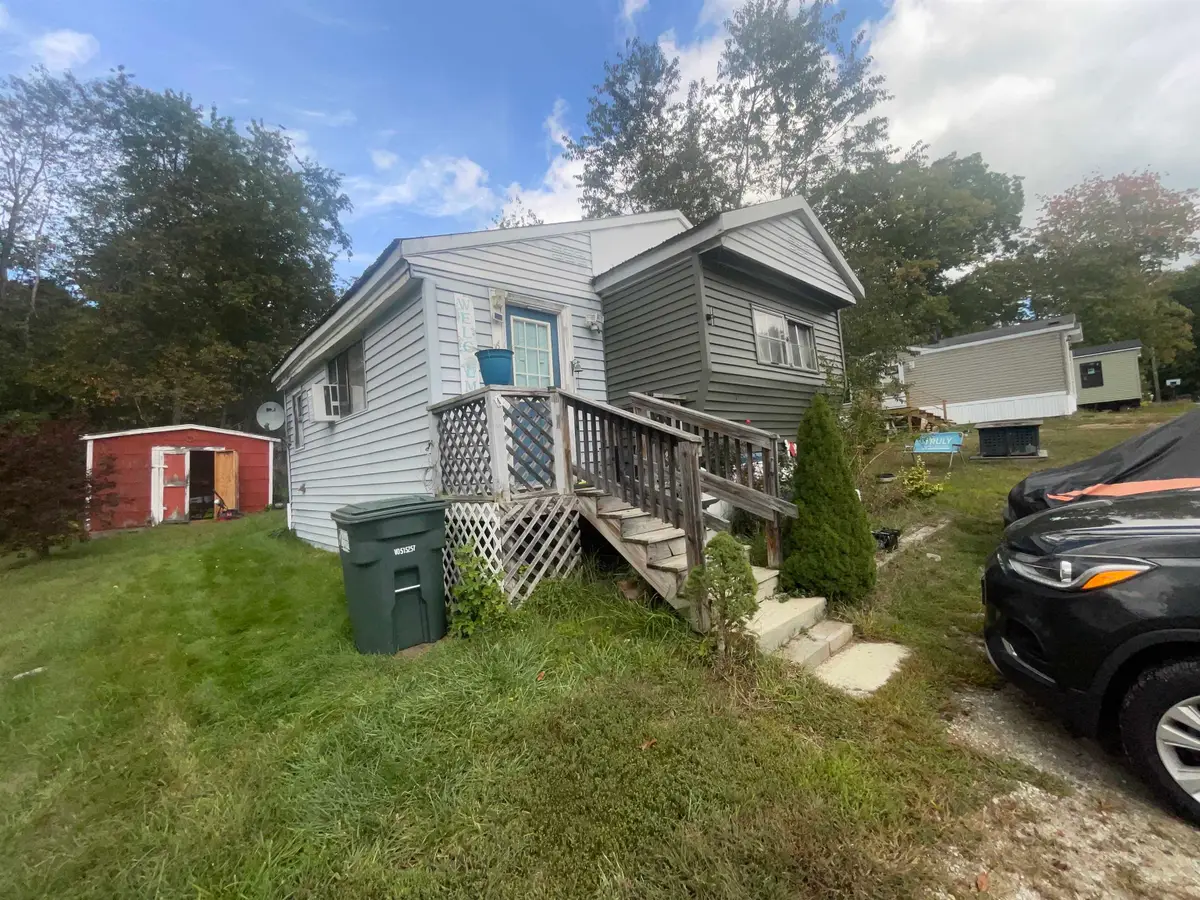 6 Washington Avenue, Allenstown, NH 03275 - #1
