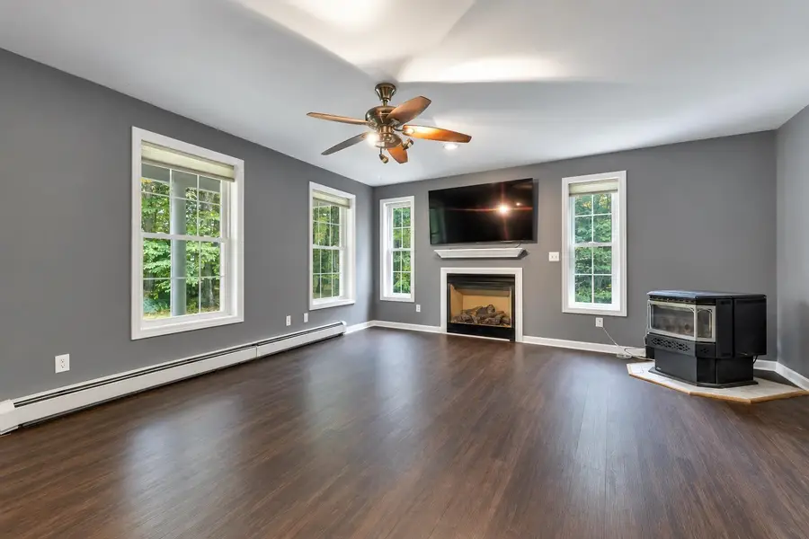 24 Chestnut Drive, Allenstown, NH 03275 - #3