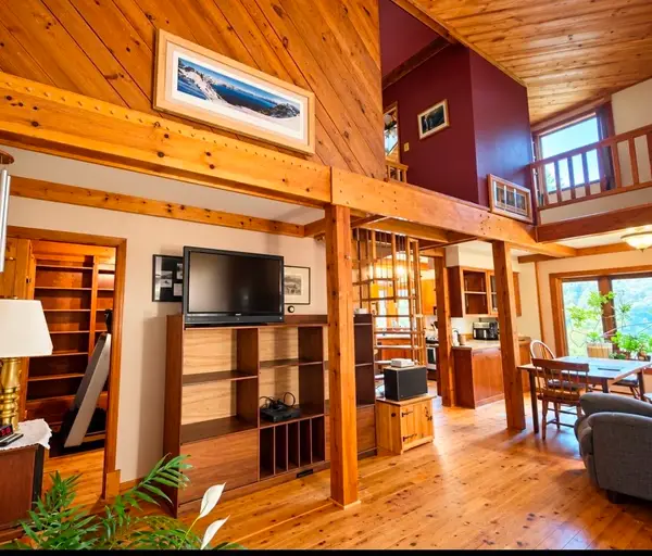 2090 Huntington Road, Richmond, VT 05477