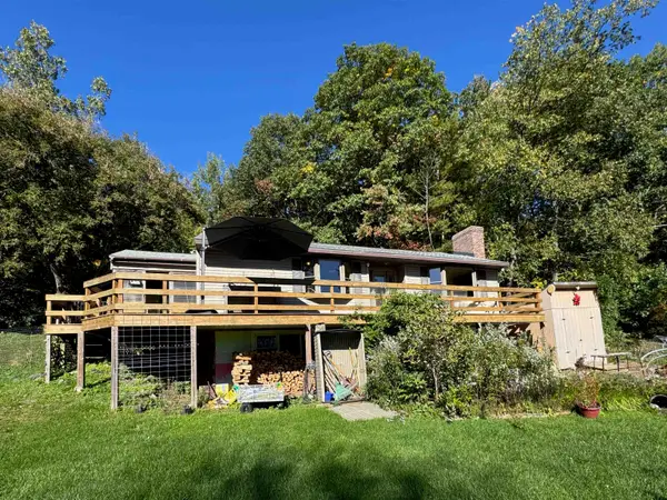 143 Mattison Road, Pownal, VT 05261