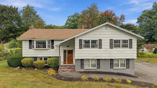 46 Marianna Road, Salem, NH 03079