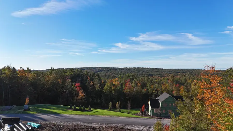 41 Bentley Circle, Candia, NH 03034 - #3