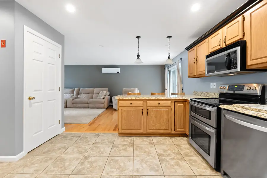 9 Mayhew Drive, Candia, NH 03034 - #3
