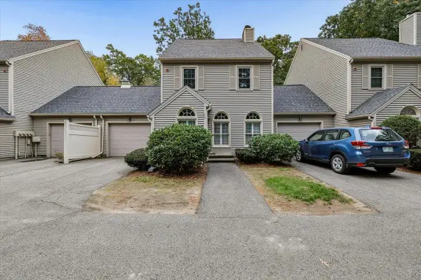 16 Braemar Road, Windham, NH 03087