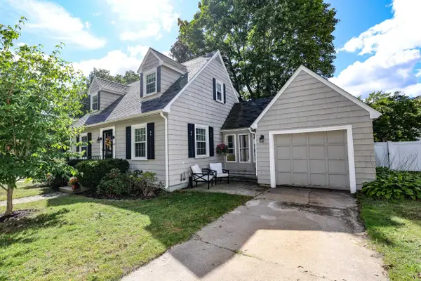 1138 Hall Street, Manchester, NH 03104